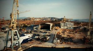 Ναυπηγεία Σαλαμίνας: Εργατικό δυστύχημα με έναν νεκρό σε ταχύπλοο της SeaJets