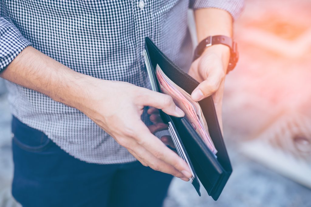 Εργοδοτικές εισφορές: Τι προβλέπει το σχέδιο μείωσης σε δύο δόσεις