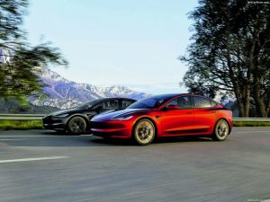 Tesla Model 3: 584 χλμ. αυτονομία