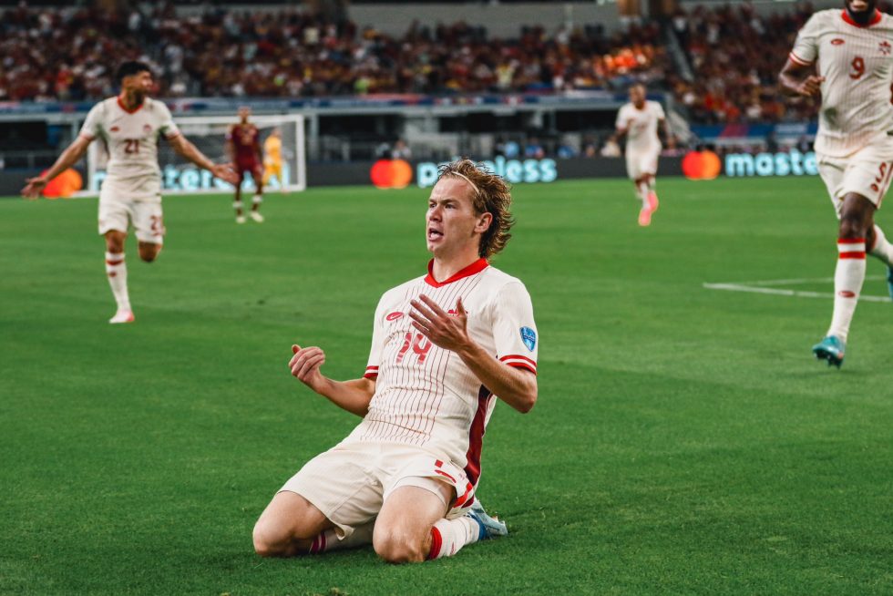 Ο Καναδάς απέκλεισε τη Βενεζουέλα και πέρασε στα ημιτελικά του Κόπα Αμέρικα