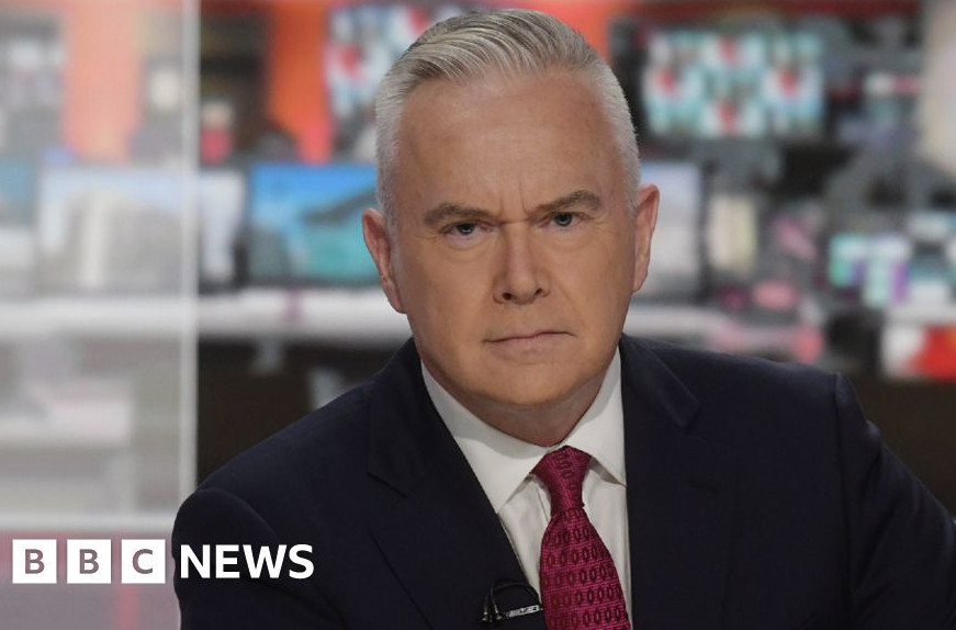 Πρώην παρουσιαστής του BBC κατηγορείται για δημιουργία εικόνων παιδικής πορνογραφίας