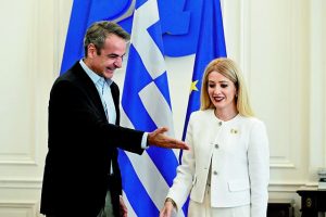 Ενοχος για διαφθορά και δωροδοκία κρίθηκε ο Μπομπ Μενέντεζ