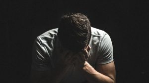 Λάρισα – Ενδοοικογενειακή βία: Άνδρας πάτησε το Panic Button, συνελήφθη η σύντροφός του