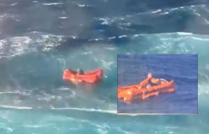 Συγκλονιστικό ντοκουμέντο: Η διάσωση ναυαγού μεταξύ Τήνου και Μυκόνου