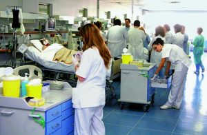 «Παρών» ξανά ο κορωνοϊός με έκρηξη κρουσμάτων