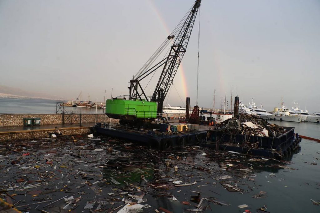 Σοβαρή περιβαλλοντική ρύπανση στη Μαρίνα Ζέας παρά τις προειδοποιήσεις, εδώ και 2 χρόνια, της ΠΑΕ Ολυμπιακός