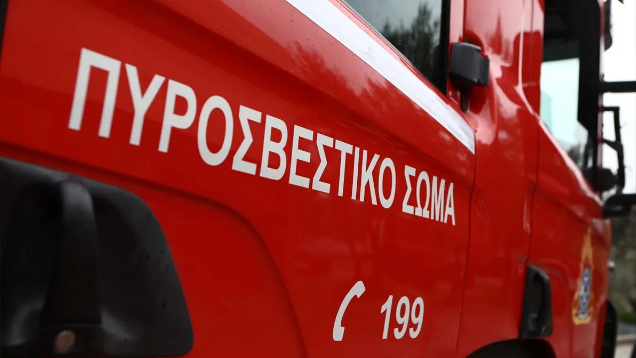 Φωτιά σε κατάστημα εστίασης στον Νέο Κόσμο