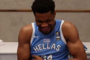 Επικό βίντεο Αντετοκούνμπο και Παπανικολάου για παπούτσια, μπύρες και… σουβλάκια