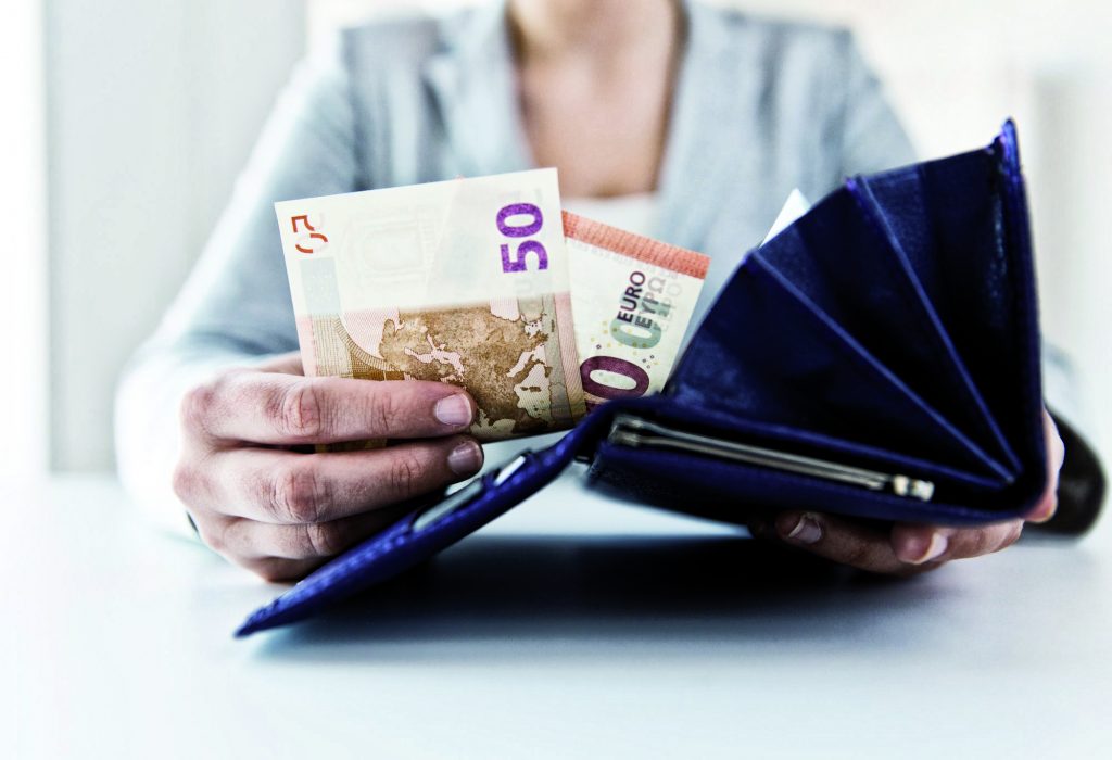 Πότε καταβάλλονται οι συντάξεις Σεπτεμβρίου