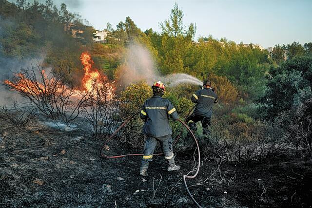 Πολύ υψηλός κίνδυνος πυρκαγιάς – Κόκκινος συναγερμός σήμερα σε 3 περιοχές | Επικαιρότητα στο PlusTV.gr