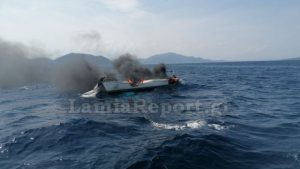 Βόρεια Εύβοια: Η στιγμή που βυθίζεται το ιστιοφόρο – Πώς κατάφερε να σωθεί η οικογένεια τουριστών