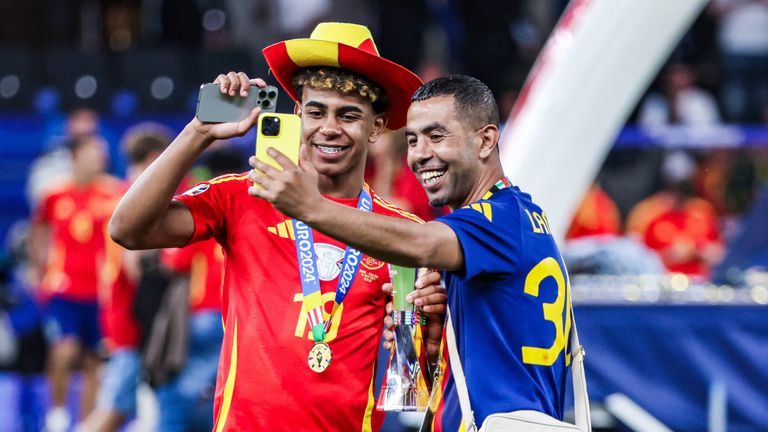 Πατέρας Γιαμάλ: «Ήμουν ανάμεσα σε ζωή και θάνατο»