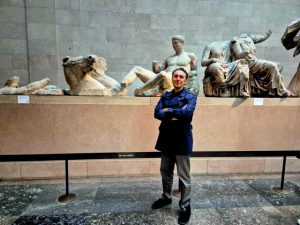 «Να πάρω κάνα κομμάτι να το γυρίσω πίσω;»