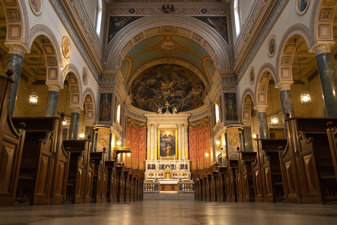 &Eta; ή&pi;&iota;&alpha; &delta;&iota;&pi;&lambda;&omega;&mu;&alpha;&tau;&iota;&kappa;ή &iota;&sigma;&chi;ύ&sigmaf; &tau;&eta;&sigmaf; &Epsilon;&lambda;&lambda;ά&delta;&alpha;&sigmaf; &sigma;&tau;&eta; &Mu;έ&sigma;&eta; &Alpha;&nu;&alpha;&tau;&omicron;&lambda;ή