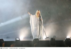 Μάγεψε η Άννα Βίσση στο Καλλιμάρμαρο: Πλημμύρισε από κόσμο το στάδιο – Δείτε εικόνες