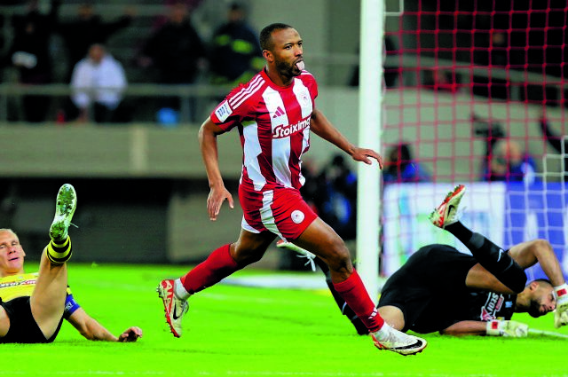 Συγχαρητήρια σε όλους από τον Β. Μαρινάκη