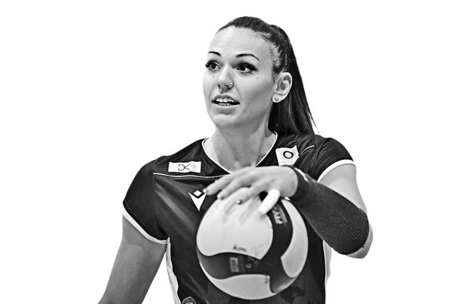 Βόλεϊ στο Νεπάλ της αγωνίας: Η «δηλητηριώδης» Εύα Χανταβά