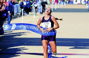 Μοναδικές στιγμές στη λαμπαδηδρομία