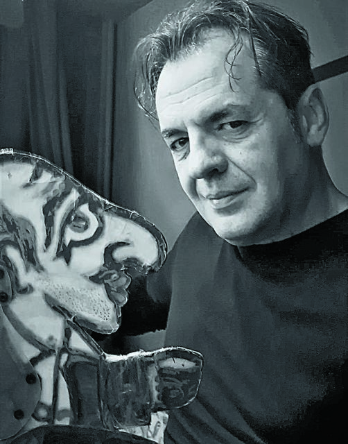 Τάσος Κώνστας: «Ο Καραγκιόζης ποτέ δεν πεθαίνει, δεν τον σκιάζει η ΑΙ»