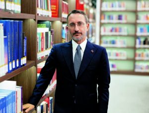 Φαχρετίν Αλτούν: «Δεν υπάρχει πήχης στο επίπεδο βελτίωσης των διμερών σχέσεων»