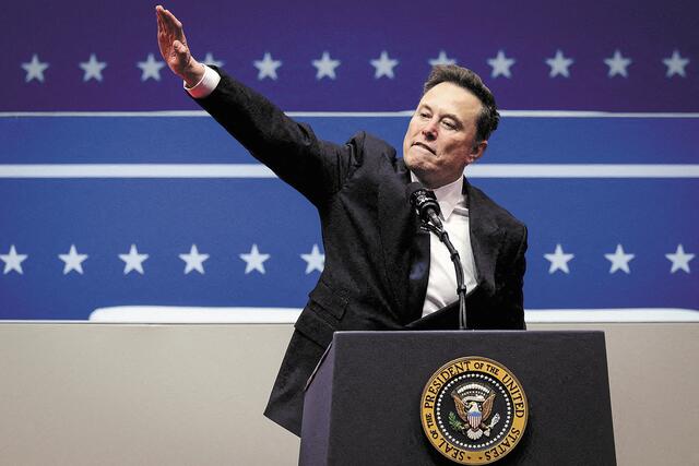 Χαμός με Μασκ και CEO της Ryanair: «Είναι εντελώς ηλίθιος, απολύστε τον»