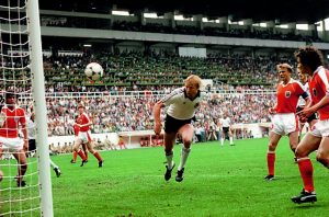 Το αμαρτωλό παρελθόν και… το νέο «σύμφωνο μη επίθεσης»;