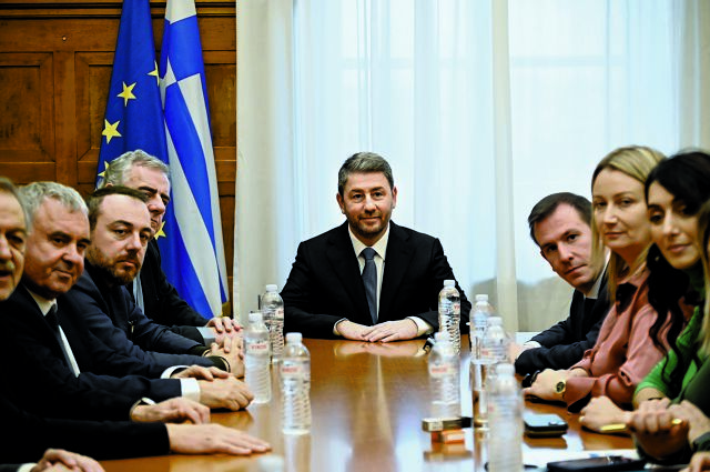 Σήμα για σύγκρουση στο Κέντρο