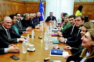 Διακομματική εκλογή του Νικήτα Κακλαμάνη