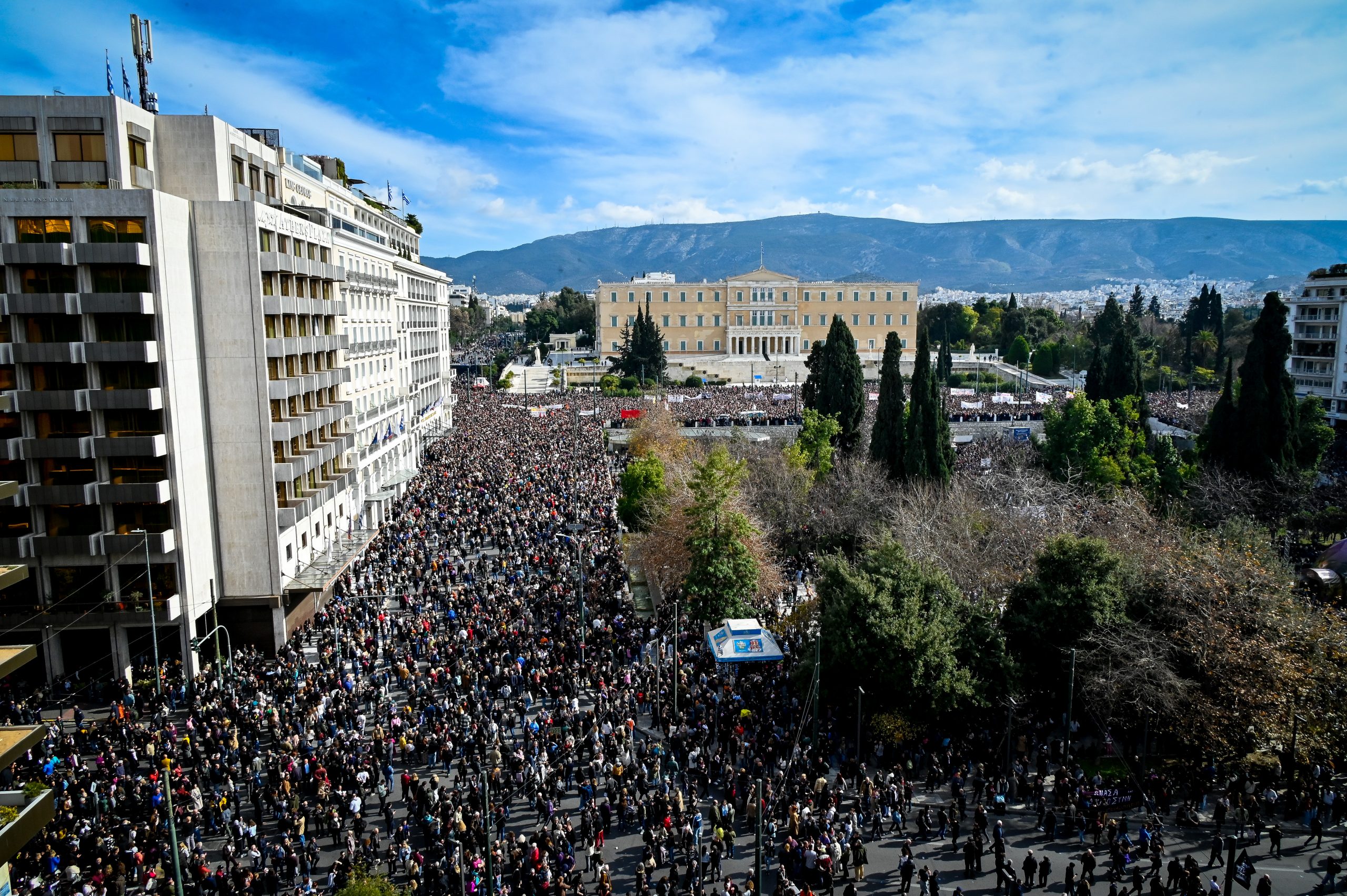 Δημοσκόπηση-κόλαφος για Δικαιοσύνη και κυβέρνηση: Απέτυχαν στα μάτια των Ελλήνων