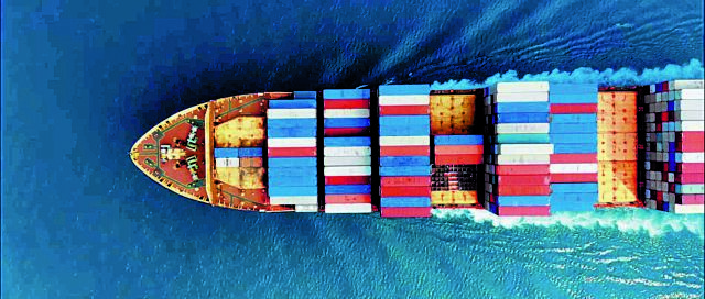 Τα μικρά νηολόγια προτιμά ο «σκιώδης» στόλος