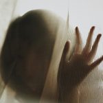 Εφιάλτης 52χρονης στα χέρια επίδοξου βιαστή: «Ηταν έξι λεπτά δραματικά – Επειδή αντιστάθηκα, ήθελε να με σκοτώσει»