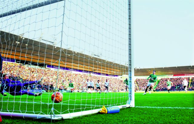 Η Πλίμουθ «έκαψε» τους Κόκκινους