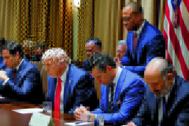 Χυδαία επίθεση και… δασμοί 25% Χυδαία επίθεση και… δασμοί 25%