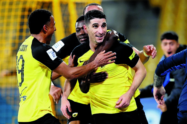 Αγκαλιά με το 48ο οι Ερυθρόλευκοι