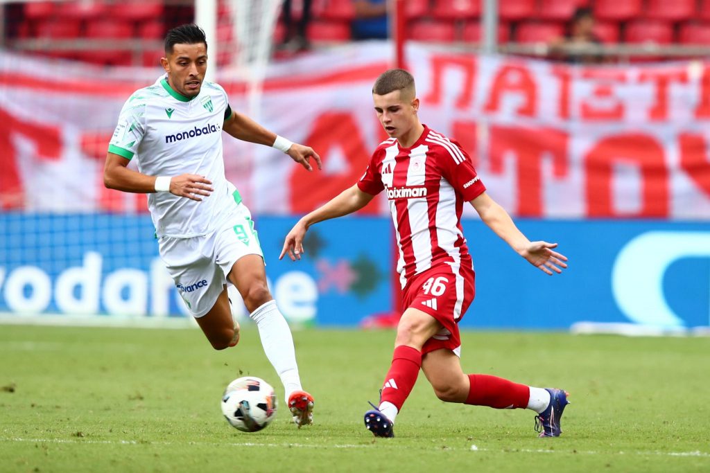 Superleague: Δύσκολη έξοδο στη Λιβαδειά ο Ολυμπιακός και ντέρμπι «δικεφάλων» στην Τούμπα