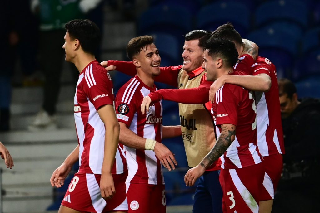 Ο Ολυμπιακός μαθαίνει αντίπαλο – Live η κλήρωση των «16» του Europa League