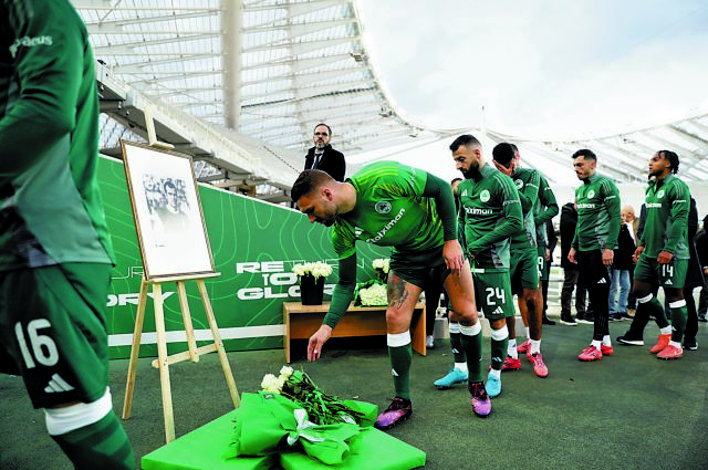 Η ανατροπή… καρμπόν και το 4-4-2