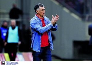 Ατελείωτο ερυθρόλευκο πάρτι