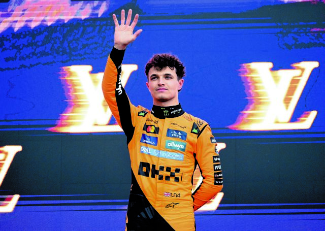 Από αουτσάιντερ, φαβορί για τον τίτλο