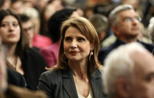 Μπατζελή: «Είμαι εντός γραμμής του ΠΑΣΟΚ, δεν θα γίνω Ιφιγένεια»