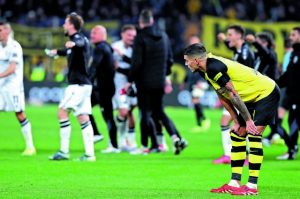 Η γκρίνια μεγαλώνει, ψάχνει γιατρικό