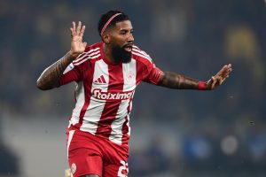 Επικός Ροντινέι: Πανηγύρισε τη νίκη επί της ΑΕΚ με… Λιόλιου