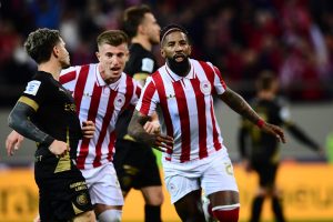 Ο Ολυμπιακός γιόρτασε έναν αιώνα ζωής με νίκη επί του ΟΦΗ και πάει φουλ για τίτλο!