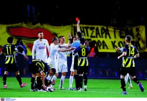 «Παγώνει» η ΑΕΚ στους -7