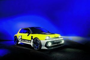 Επιστρέφει με αγωνιστικό DNA