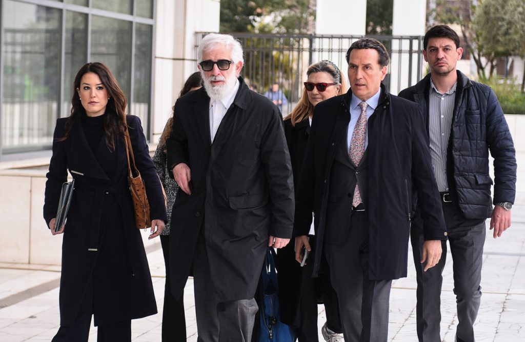 Ένταση στη δίκη Φιλιππίδη με τον Μπιμπίλα