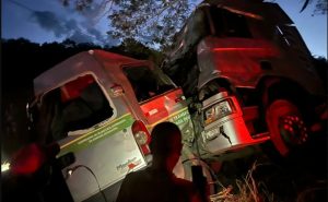 Επιβατικό βαν συγκρούστηκε με νταλίκα στη Βραζιλία – 11 νεκροί, ανάμεσά τους 8 παιδιά