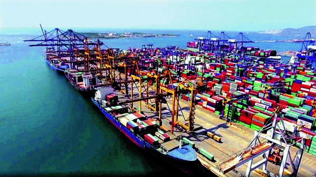 Εξακολουθούν να αποφεύγουν την Ερυθρά Θάλασσα