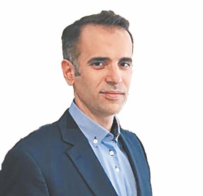 Γιατί «γέμισαν» οι πλατείες;