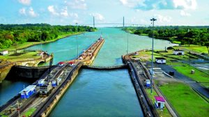 Οι δασμοί πλήττουν τα πλοία μεταφοράς ΙΧ